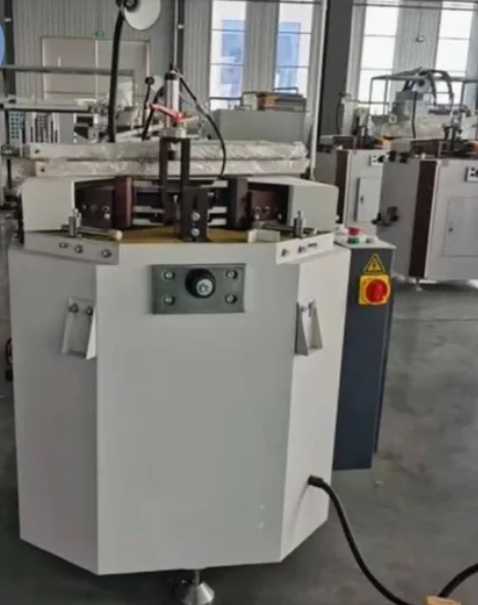 100 mm-ko pala-trazua × 3500 mm-ko markoaren edukiera Buru bakarreko erresistentzia aluminiozko leihoa atea izkina lotzeko makina