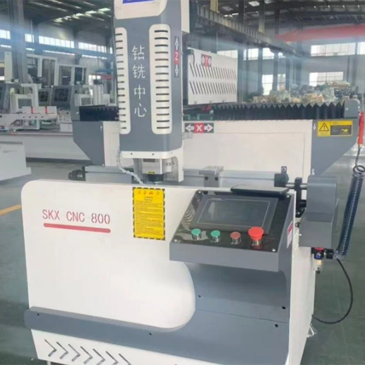 800 mm-ko CNC Mekanizazio Zentroa Aluminiozko Profil Industrialetarako