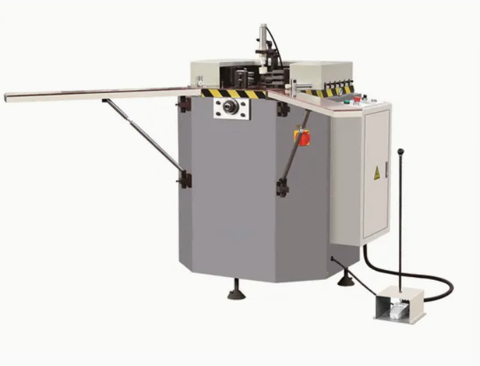 Industria-mailako 100 mm x 3500 mm Doitasun handiko buru bakarreko aluminiozko leiho eta ate izkinako krispagailua